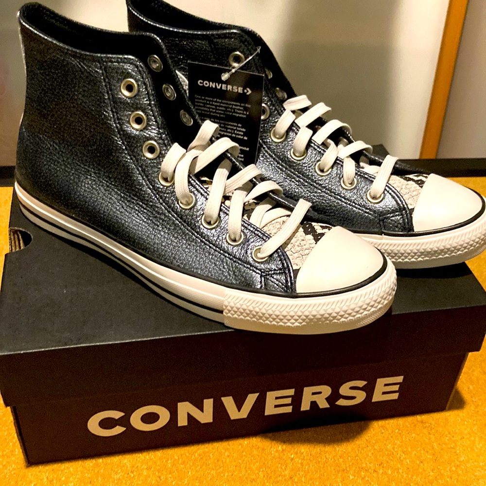 Converse Metallic Snake Print